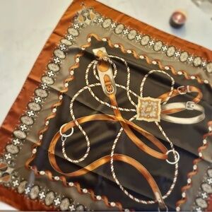 Silk printed women’s scarf: shades of cream, black and brown